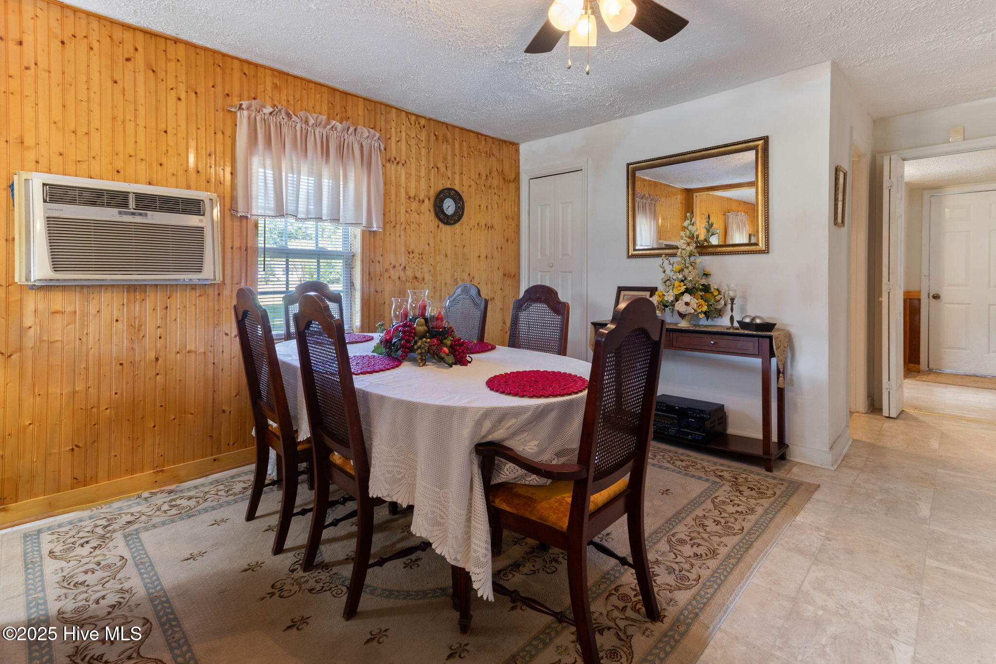 410 Elizabethtown Road Bladenboro, NC 28320 - Photo 8 of 44 11-web-or-mls-IMG_2208RE