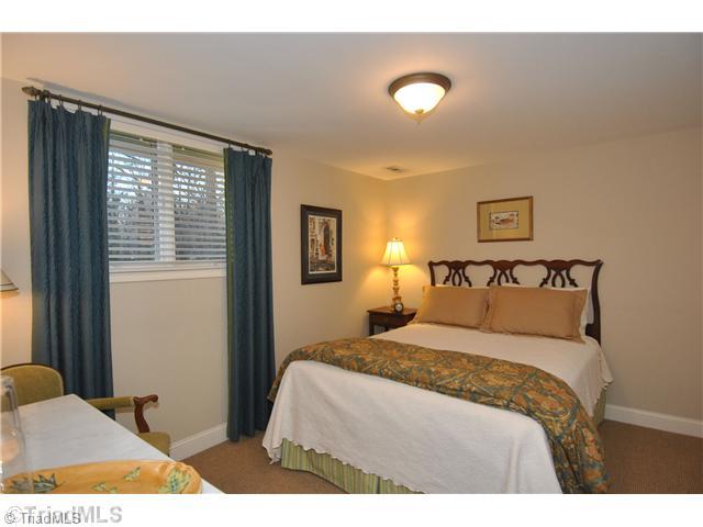 712 Chester Road Winston-Salem, NC 27104 - Photo 12 of 16 4th Bedroom.