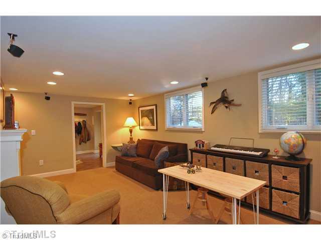 712 Chester Road Winston-Salem, NC 27104 - Photo 14 of 16 Playroom.