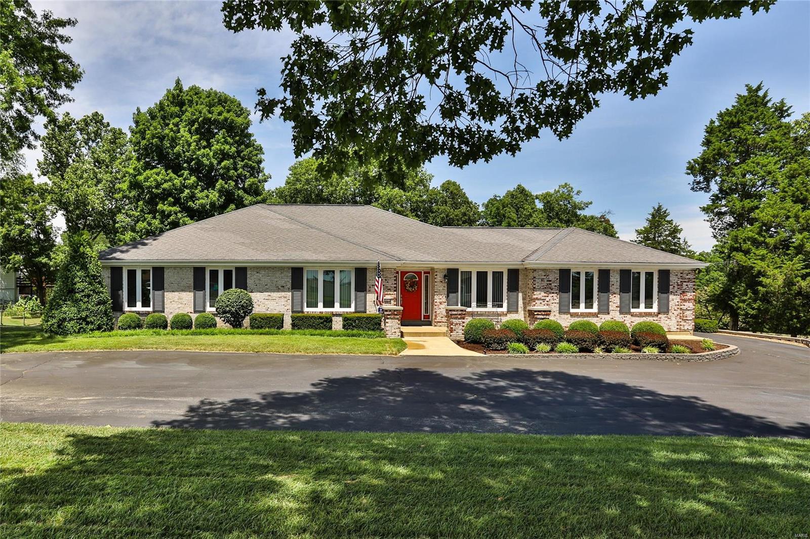 487 Brightfield Trail Ballwin, MO 63021 - Photo 2 of 27 Gallery Image 2