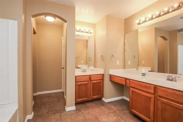 $1,885 | 245 Kennedy Drive, Crowley, TX 76036