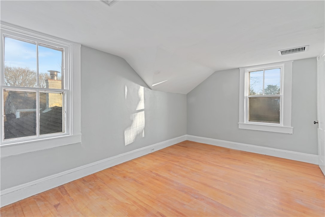4502 Main Road Tiverton, RI 02878 - Photo 25 of 43 bedroom