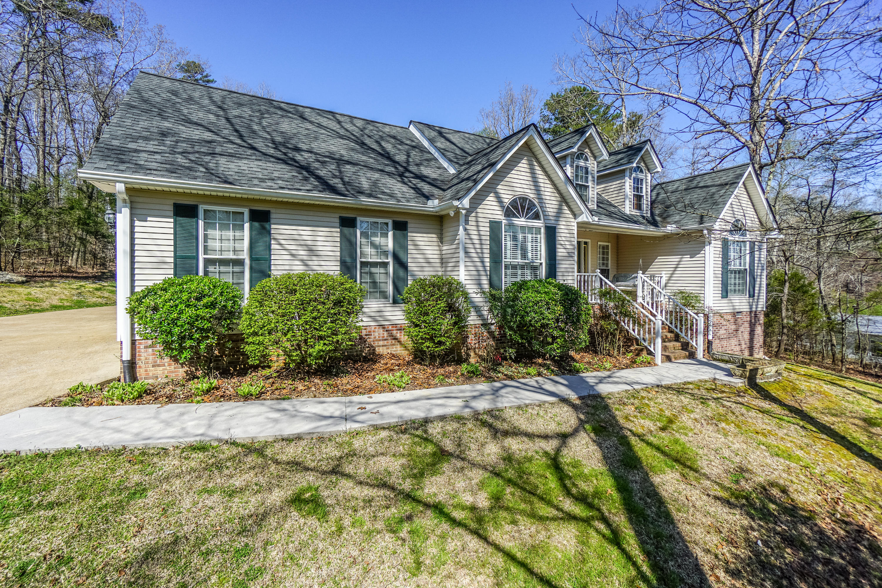 5601 Old Hunter Road Ooltewah, TN 37363 - Photo 1 of 40 1