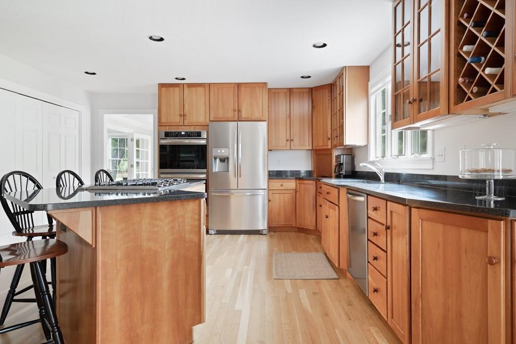 64 Notre Dame Road Bedford, MA 01730 - Photo 5 of 41 Gallery Image 5