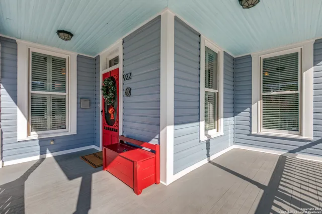 $439,000 | 922 North Pine Street, San Antonio, TX 78202