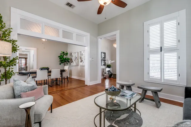 $439,000 | 922 North Pine Street, San Antonio, TX 78202