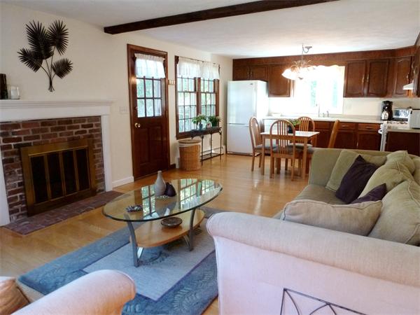 186 New Estate Road Littleton, MA 01460 - Photo 3 of 22 Gallery Image 3