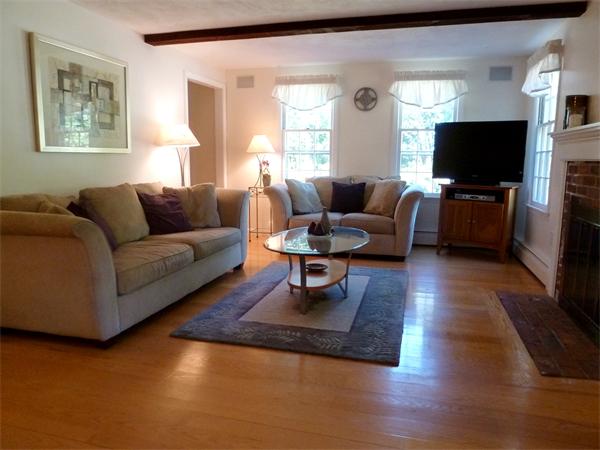 186 New Estate Road Littleton, MA 01460 - Photo 4 of 22 Gallery Image 4