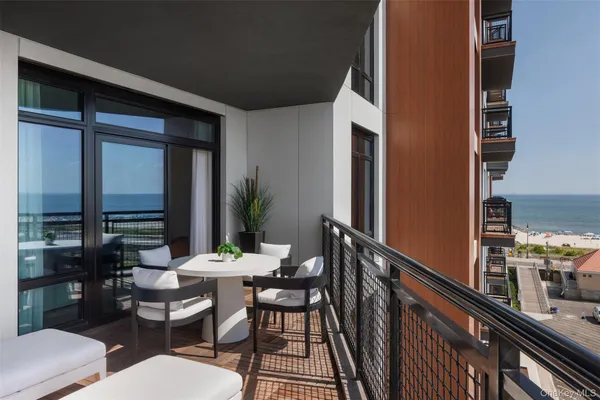 $1,290,000 | 100 Boardwalk, Unit 612A, Long Beach, NY 11561