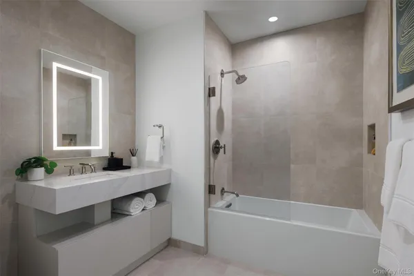 $1,290,000 | 100 Boardwalk, Unit 612A, Long Beach, NY 11561