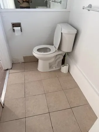 $2,800 | 2 West 10th Street, Unit 2, Lowell, MA 01850