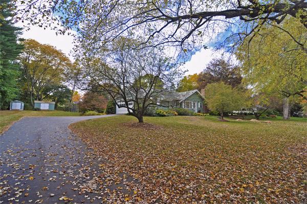 44 Jeffrey Road Wayland, MA 01778 - Photo 1 of 24 Gallery Image 1