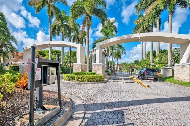 $3,000 | 13934 Southwest 102nd Lane, Unit 13934, Miami, FL 33186