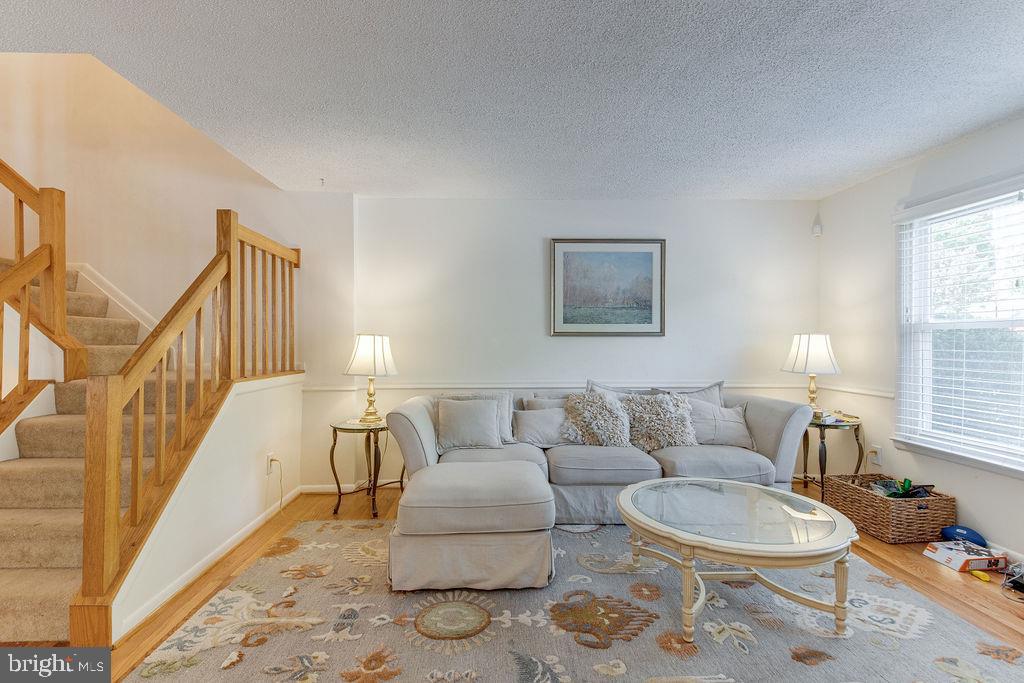 1421 Newport Spring Court Reston, VA 20194 - Photo 7 of 32 Gallery Image 7