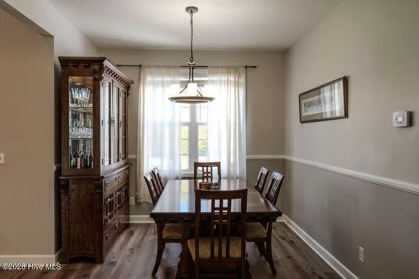 $2,600 | 425 North Belvedere Drive, Hampstead, NC 28443