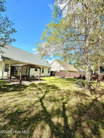 $2,600 | 425 North Belvedere Drive, Hampstead, NC 28443