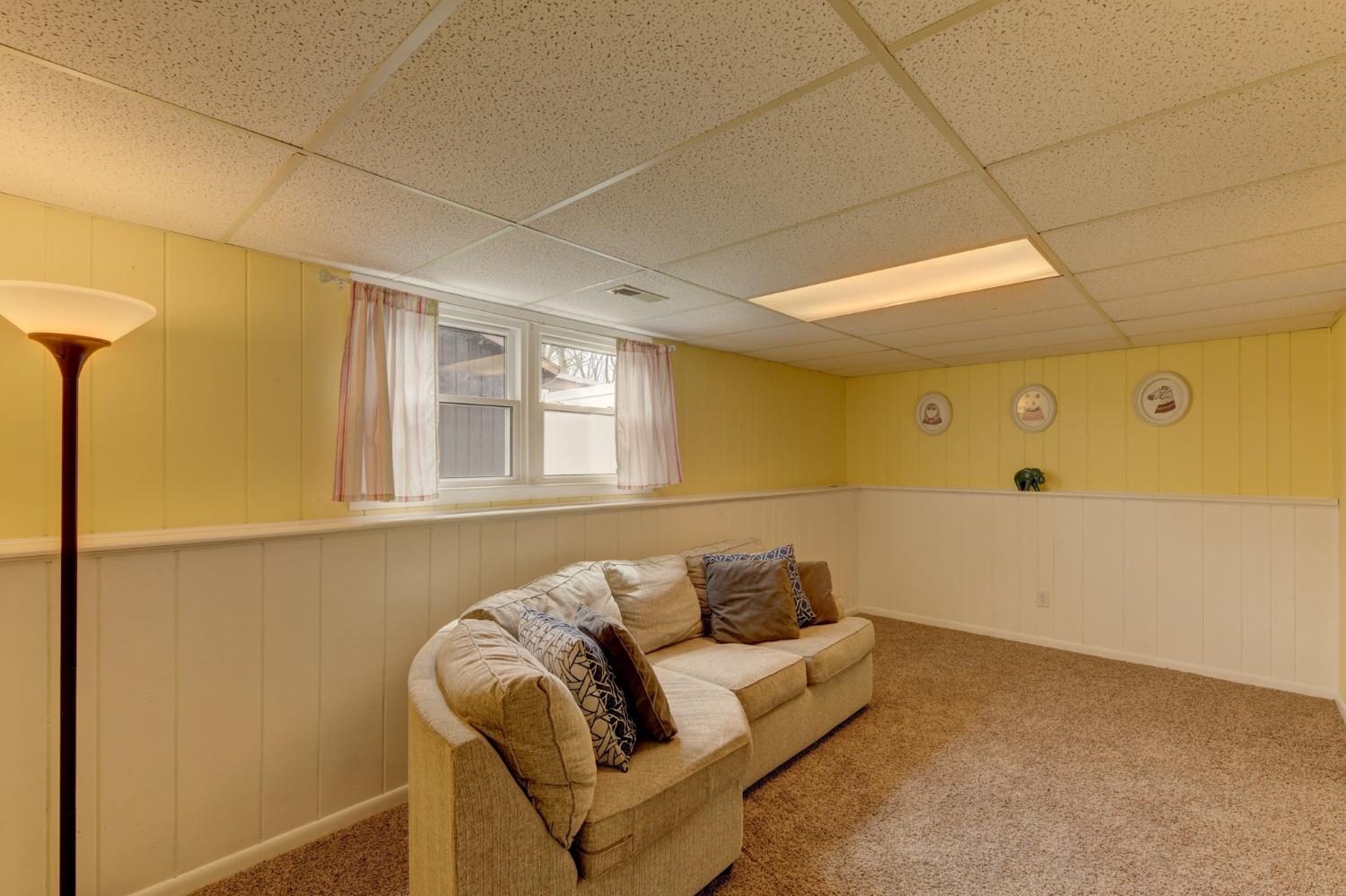 9908 Redbud Road Munster, IN 46321 - Photo 21 of 31 1500x999