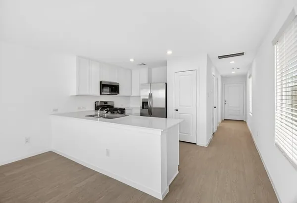 $1,900 | 914 Pertuso Lane, Huffman, TX 77336