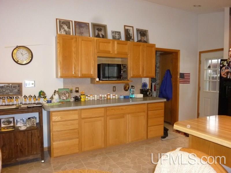 1872 North Lake Road Florence, WI 54121 - Photo 4 of 32