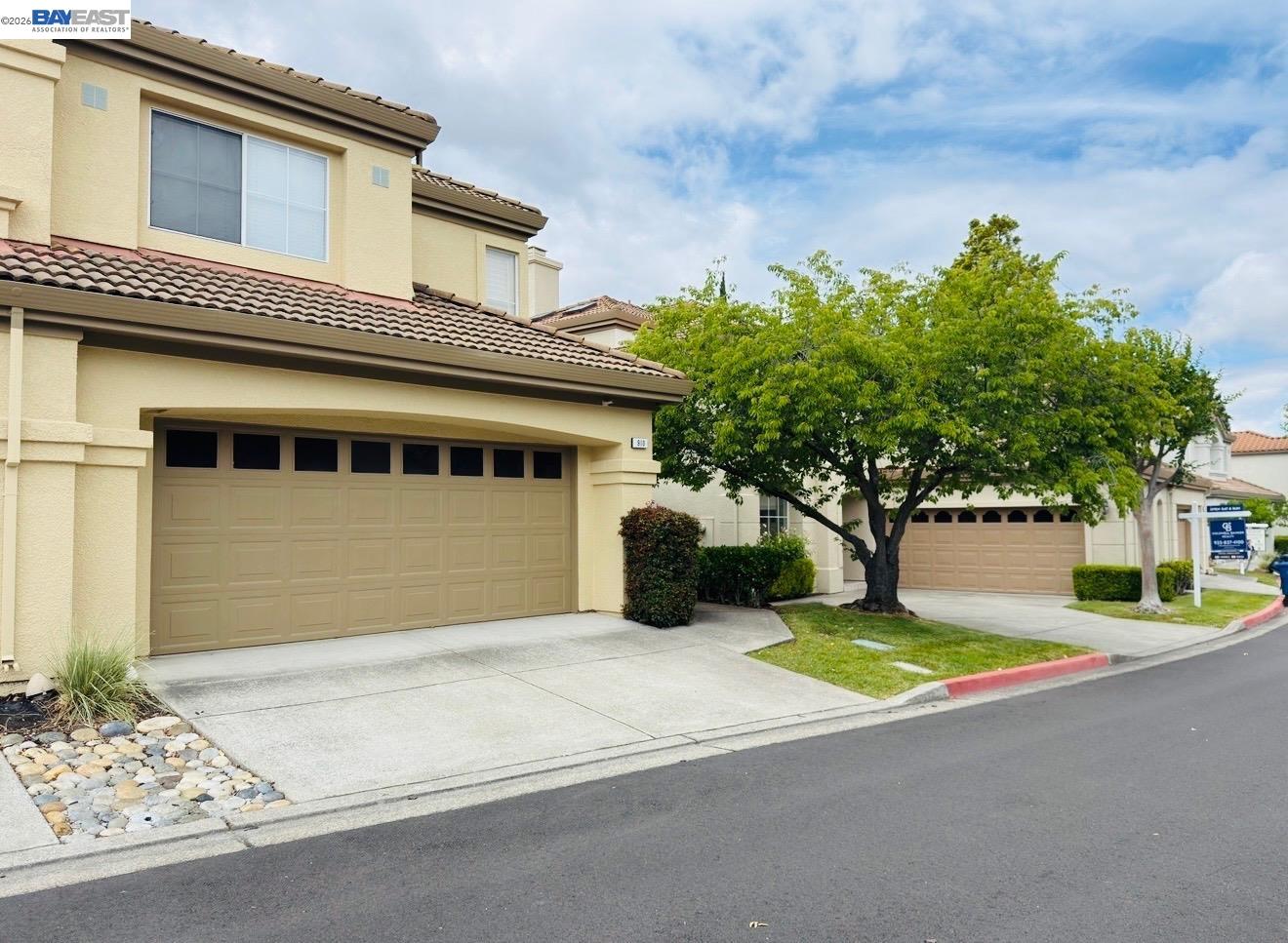 910 Vista Pointe Drive San Ramon, CA 94582 - Photo 2 of 12