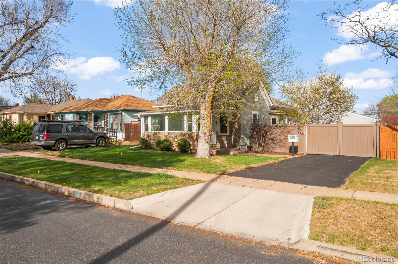 2124 Gray Street Edgewater, CO 80214 - Photo 4 of 49