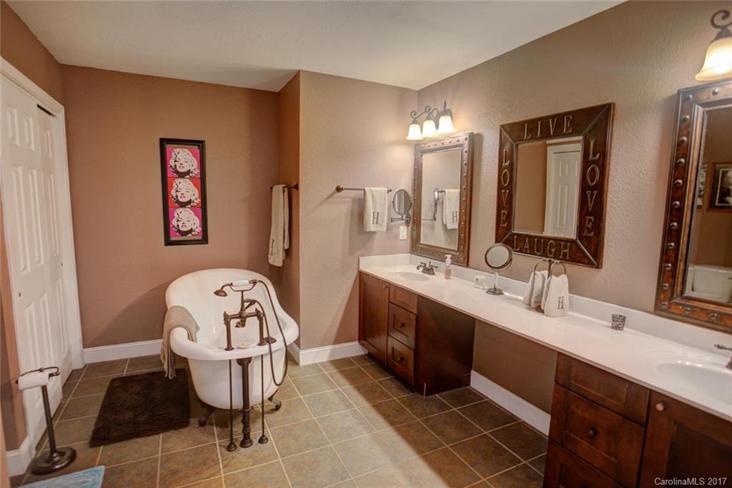 274 Morgan Road Candler, NC 28715 - Photo 10 of 15 Gallery Image 10