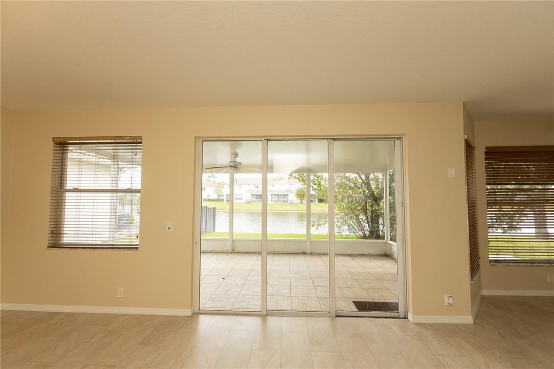 1068 Center Stone Lane Riviera Beach, FL 33404 - Photo 15 of 28 Photo 15