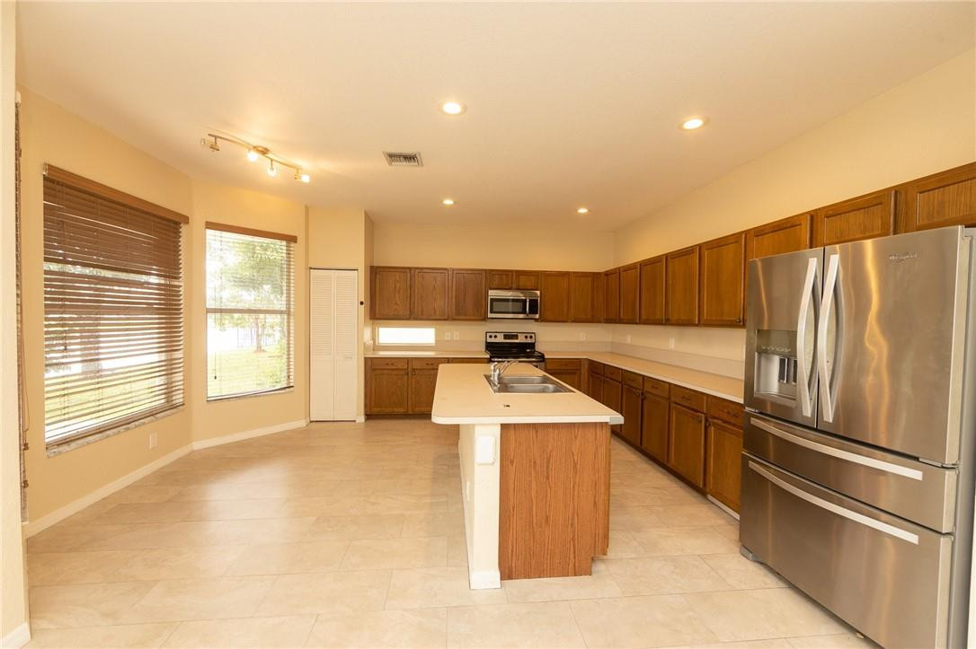1068 Center Stone Lane Riviera Beach, FL 33404 - Photo 18 of 28 Photo 18