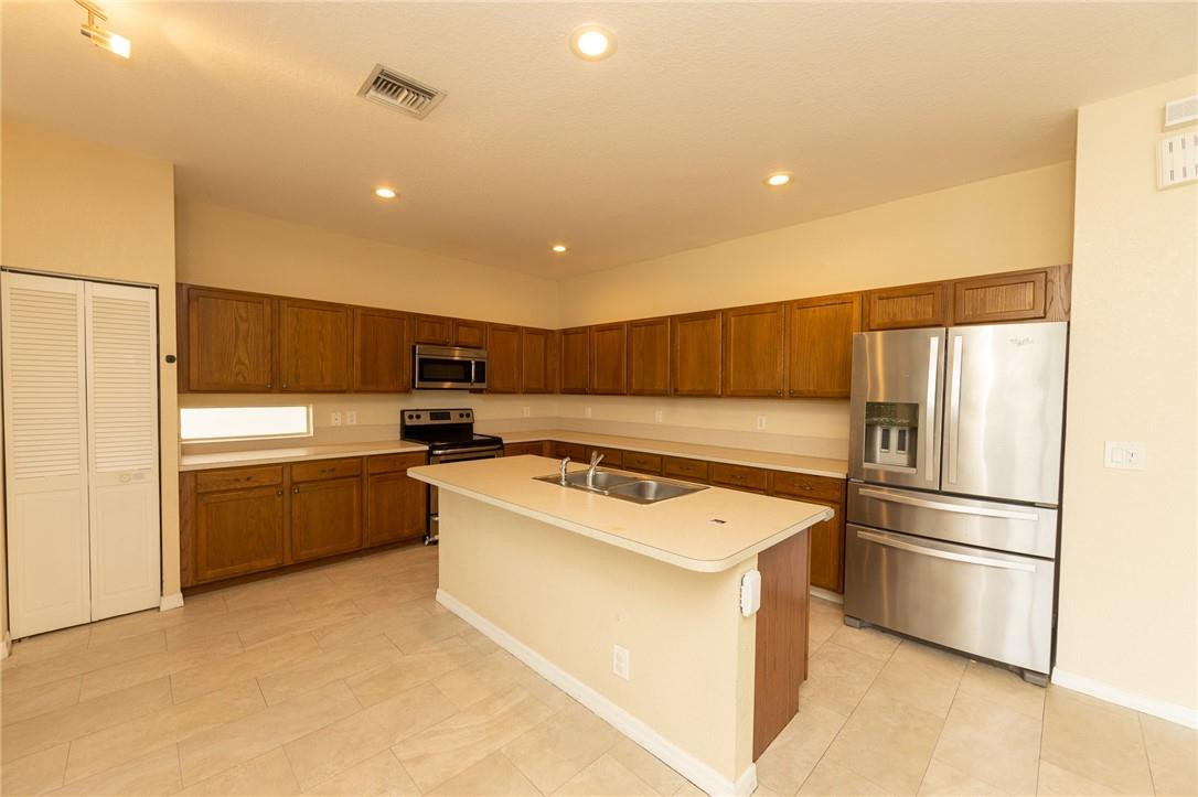 1068 Center Stone Lane Riviera Beach, FL 33404 - Photo 19 of 28 Photo 19