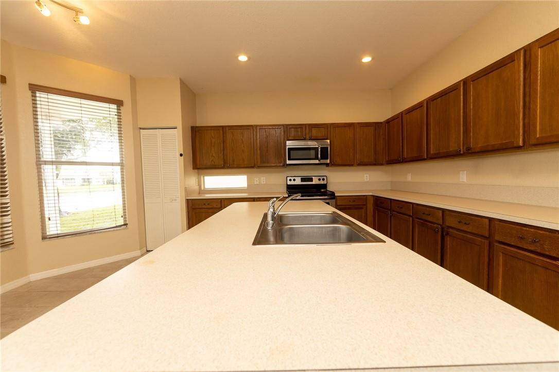 1068 Center Stone Lane Riviera Beach, FL 33404 - Photo 20 of 28 Photo 20