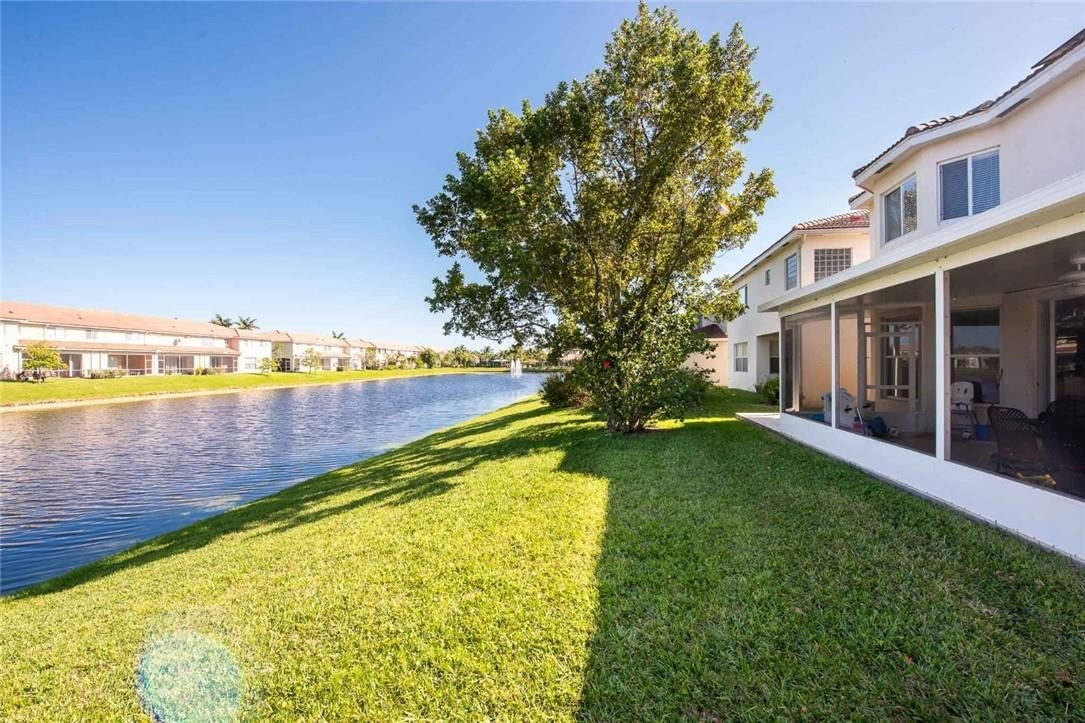 1068 Center Stone Lane Riviera Beach, FL 33404 - Photo 6 of 28 Photo 6