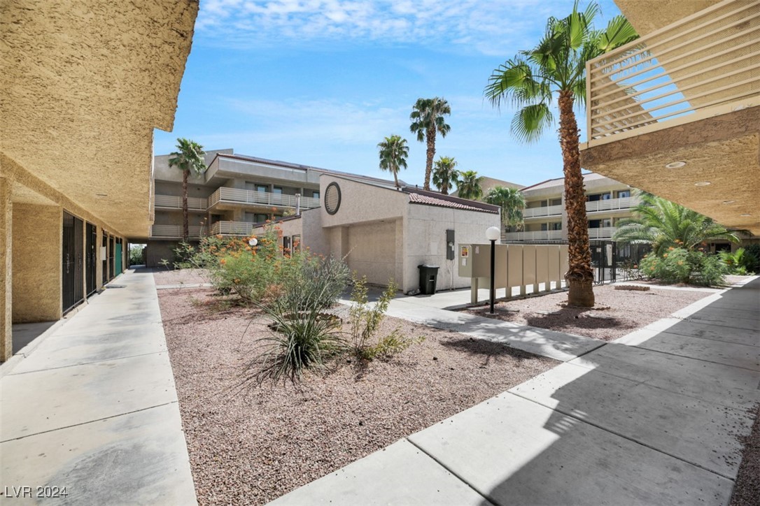 2221 West Bonanza Road, Unit 10 Las Vegas, NV 89106 - Photo 2 of 12