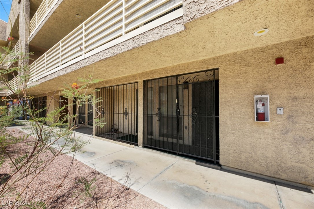 2221 West Bonanza Road, Unit 10 Las Vegas, NV 89106 - Photo 5 of 12