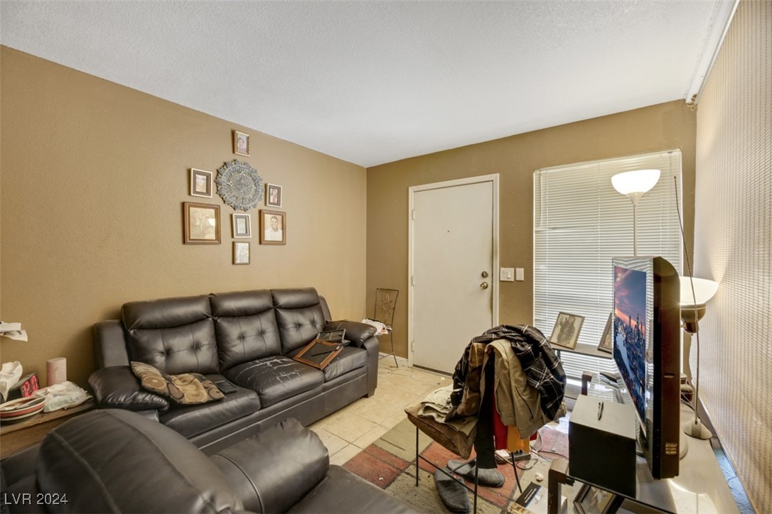 2221 West Bonanza Road, Unit 10 Las Vegas, NV 89106 - Photo 9 of 12