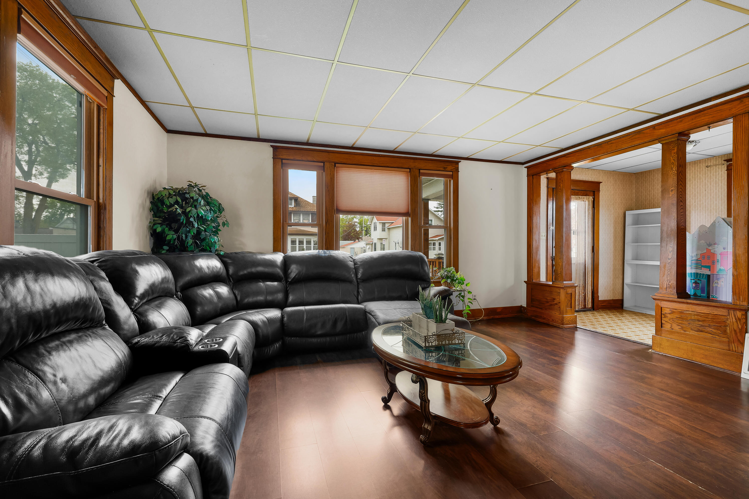 1402 George Street La Crosse, WI 54603 - Photo 7 of 20 Living Room