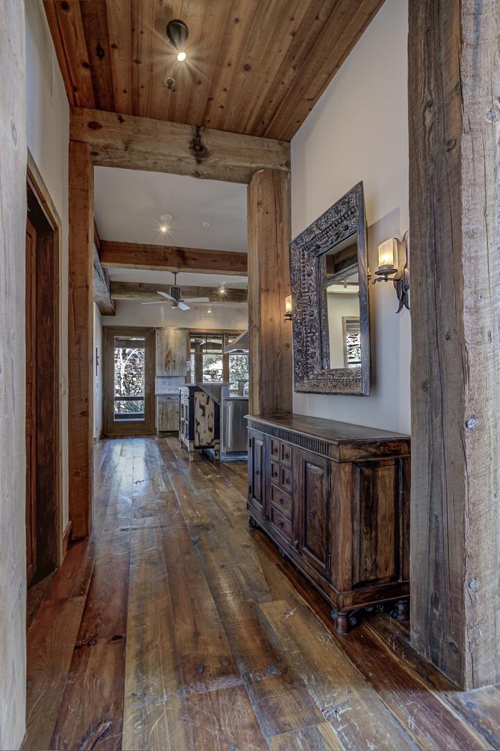 2401 East Rim Club Drive Payson, AZ 85541 - Photo 21 of 116 Guest bath on left and kitchen at the end of hallway