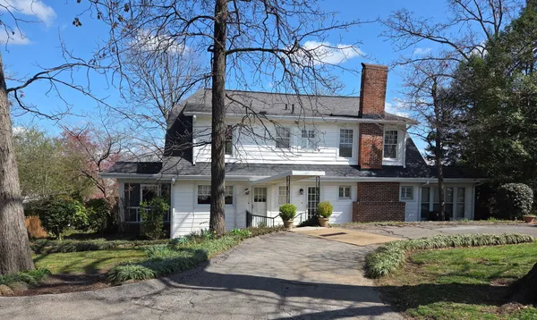 $700,000 | 1707 Crestwood Drive, Chattanooga, TN 37405