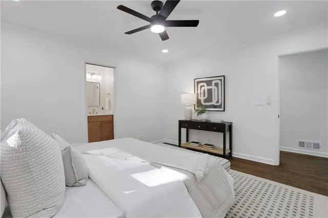 $975,000 | 681 Hampton Place Southwest, Marietta, GA 30064