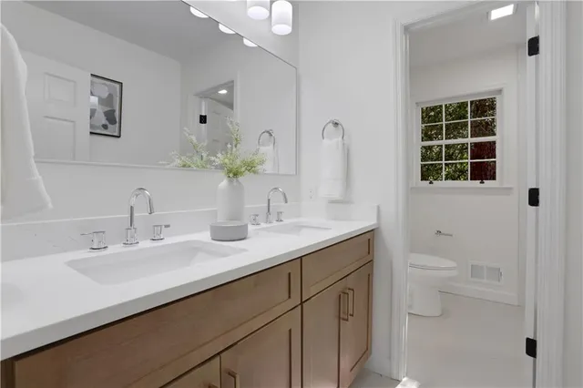 $975,000 | 681 Hampton Place Southwest, Marietta, GA 30064