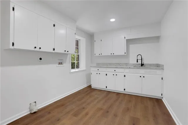 $995,000 | 681 Hampton Place Southwest, Marietta, GA 30064