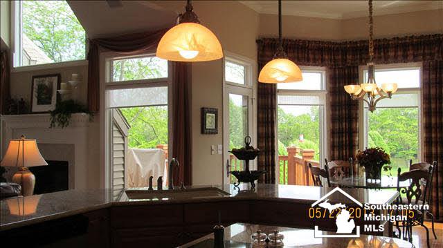 591 Ridge Point Drive Dundee, MI 48131 - Photo 9 of 20 20447663-8.JPG