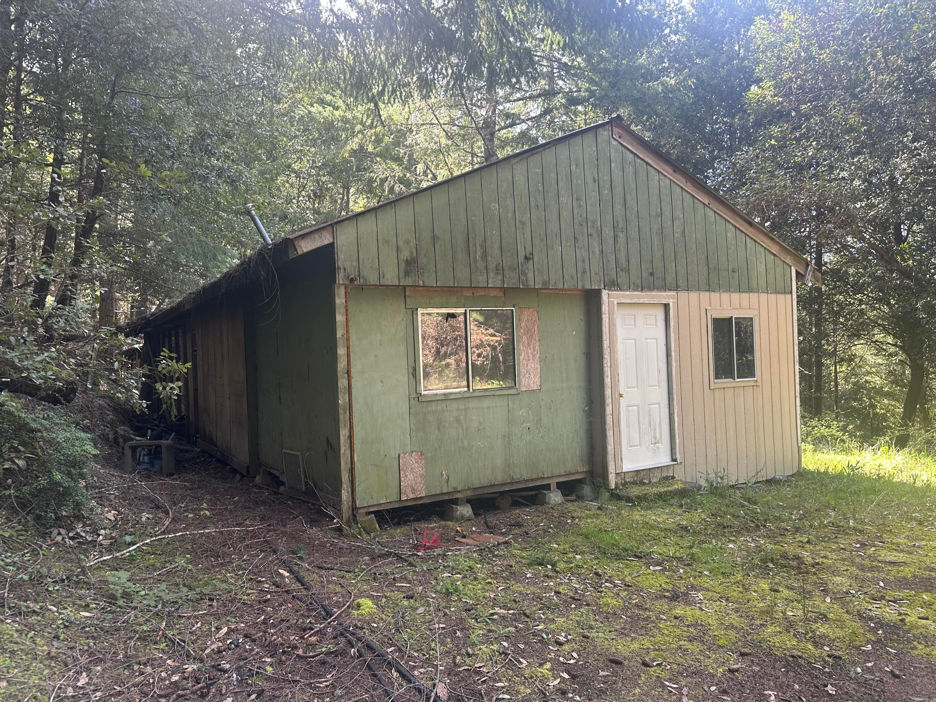 19624 Dyerville Loop Road Myers Flat, CA 95554 - Photo 11 of 23