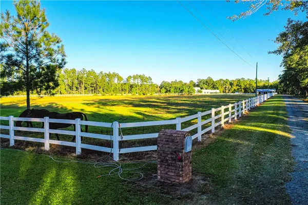 $869,900 | 2114 Mill Creek Road, Patterson, GA 31557