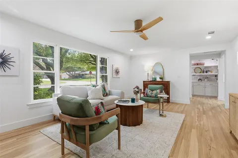 $784,000 | 4120 Lanark Avenue, Fort Worth, TX 76109