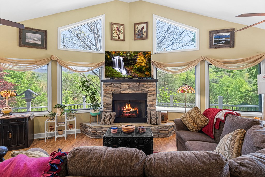 19 Bynum Penland Road Hayesville, NC 28904 - Photo 4 of 72