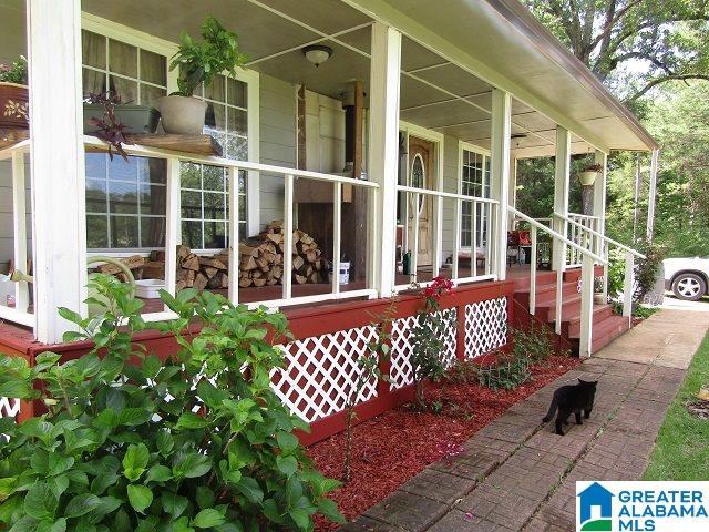 1091 County Road 59 Roanoke, AL 36274 - Photo 3 of 24