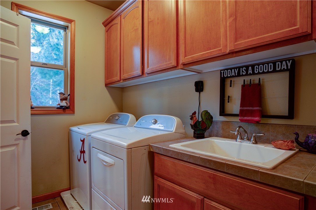 901 Old Cedars Road Cle Elum, WA 98922 - Photo 15 of 40