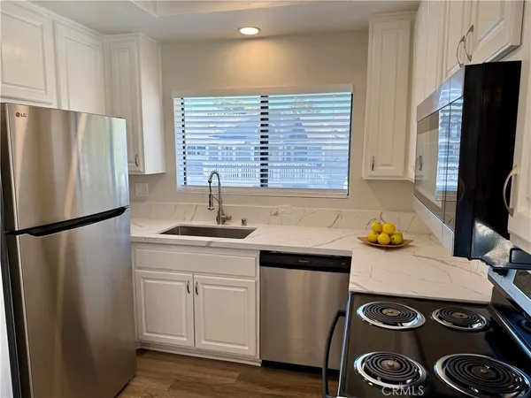 $3,095 | 49 Remington, Irvine, CA 92620