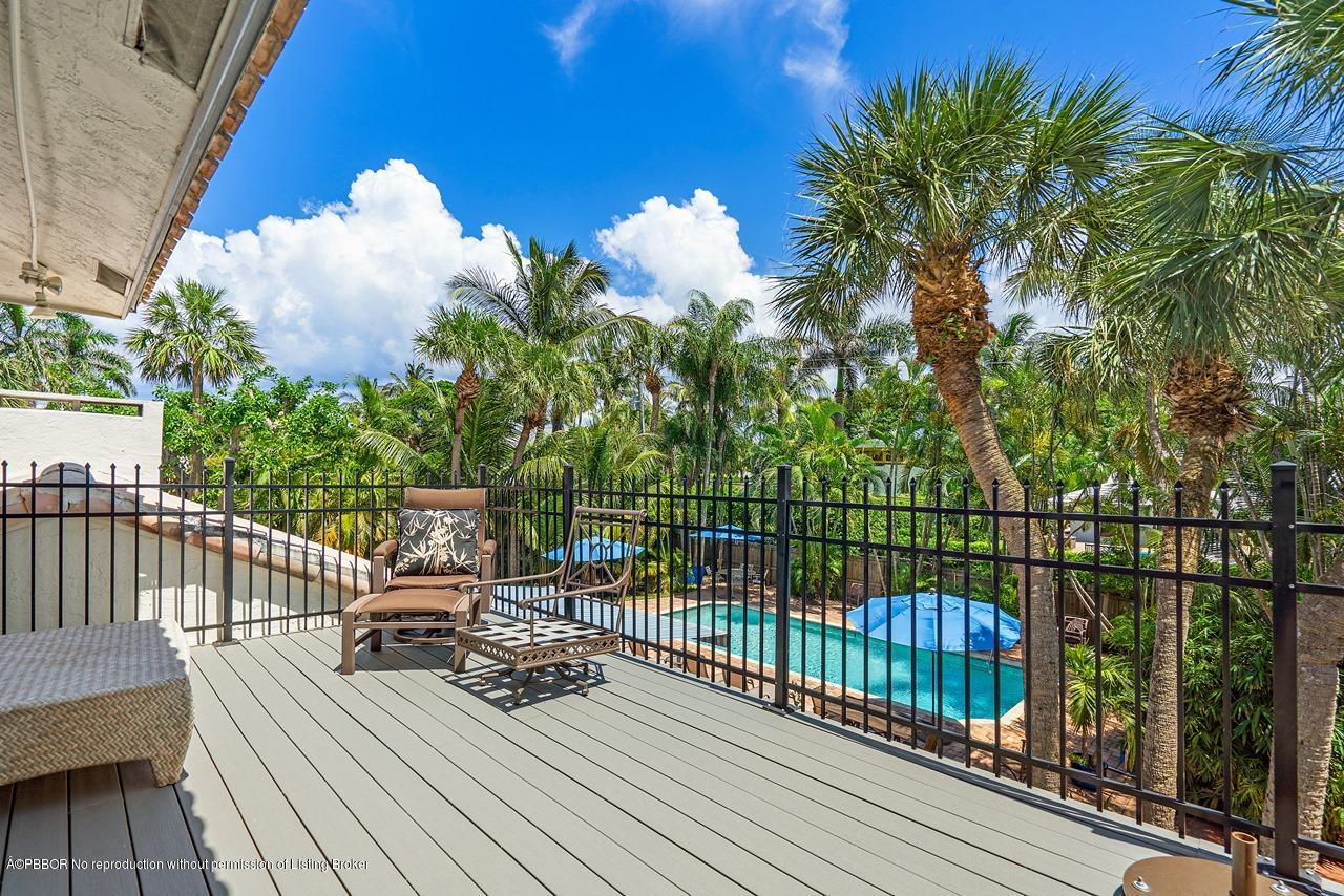 15 East Ocean Avenue Ocean Ridge, FL 33435 - Photo 21 of 31 a view of a balcony with sitting area
