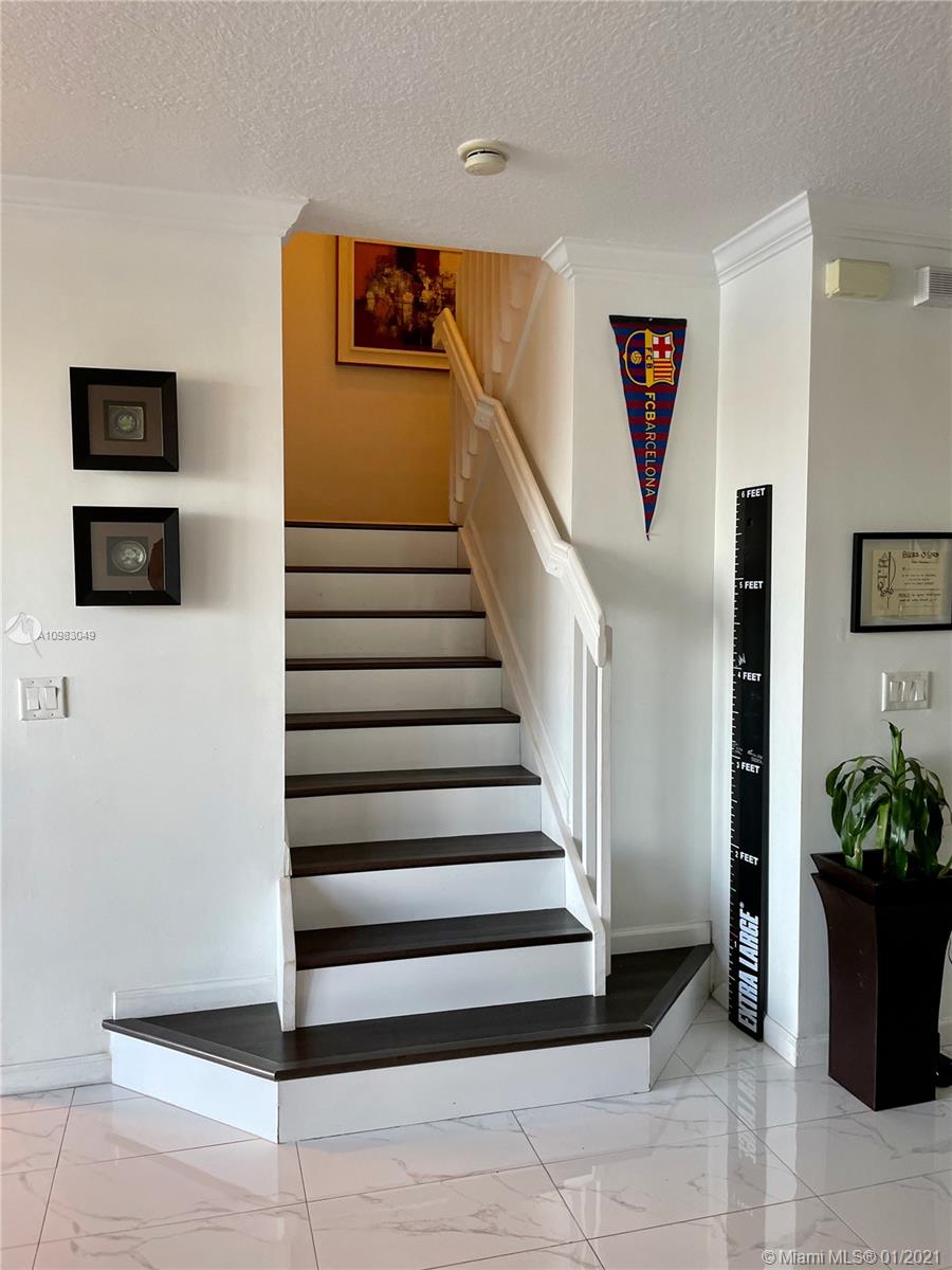 16237 Southwest 48th Street Miramar, FL 33027 - Photo 8 of 28 a view of entryway and hall